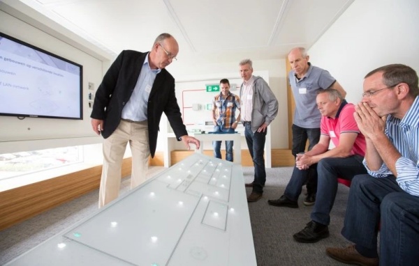 照明企業(yè)展廳設(shè)計(jì)案例分享