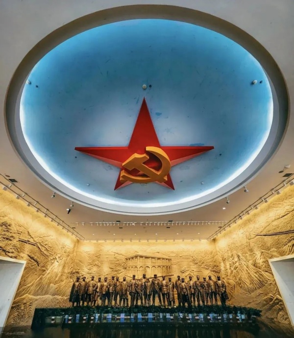 紅色展廳設(shè)計(jì)三大難點(diǎn)破解：定位、主題與沉浸式體驗(yàn)