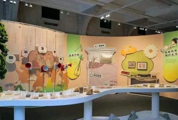 當(dāng)歸黃浦春:海上中醫(yī)展設(shè)計